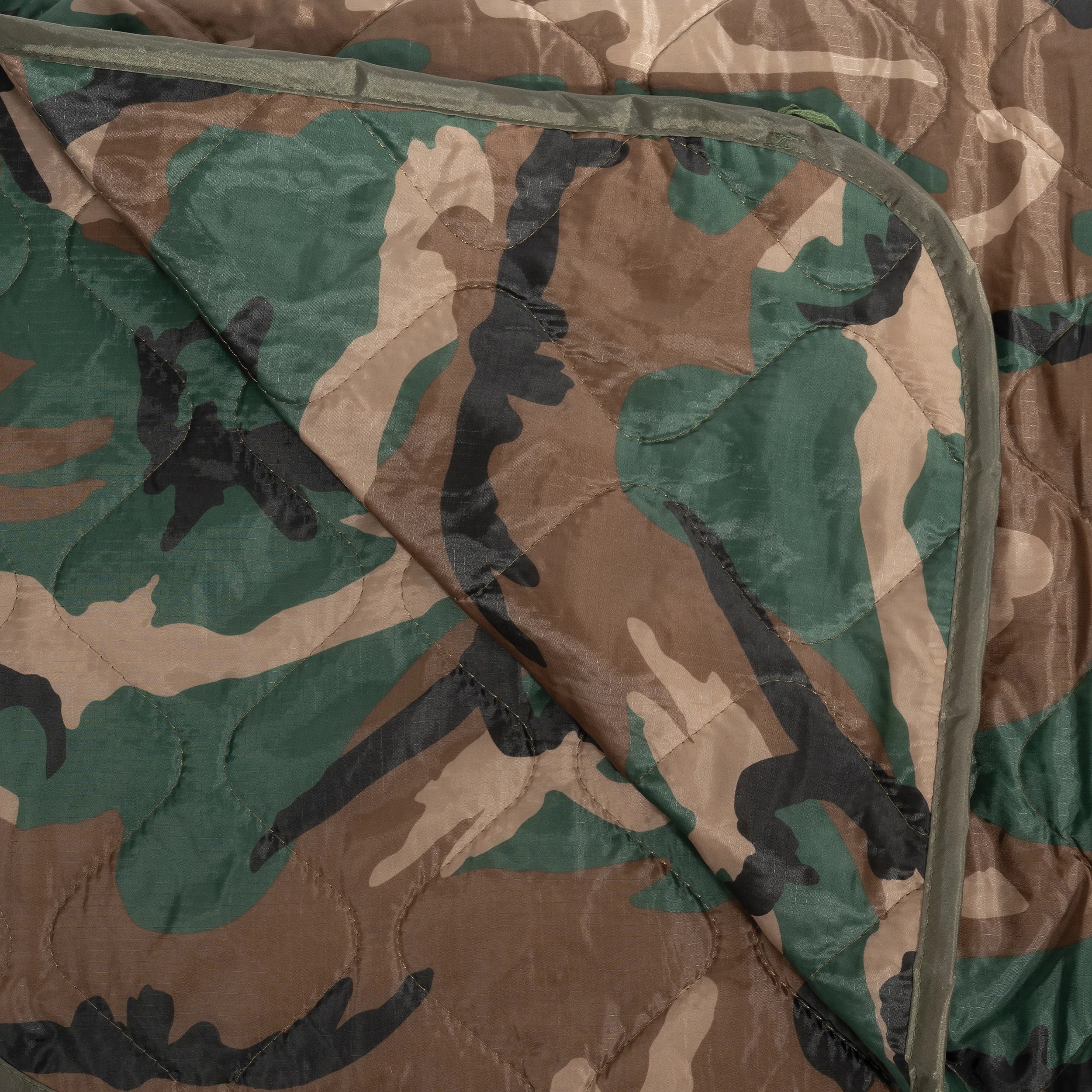 Rothco G.I. Type Camo Poncho Liner Woodland Camo Emergency side detail photo