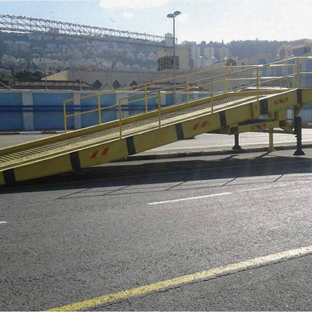 Mifram Mobile Ramp For Uploading Containers | Mobile Ramps